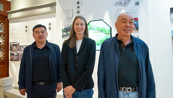 d58f7833eeea5d6d7838b6e2465d9c7f